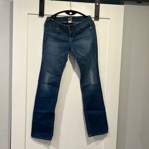 Jeans stone wash knees